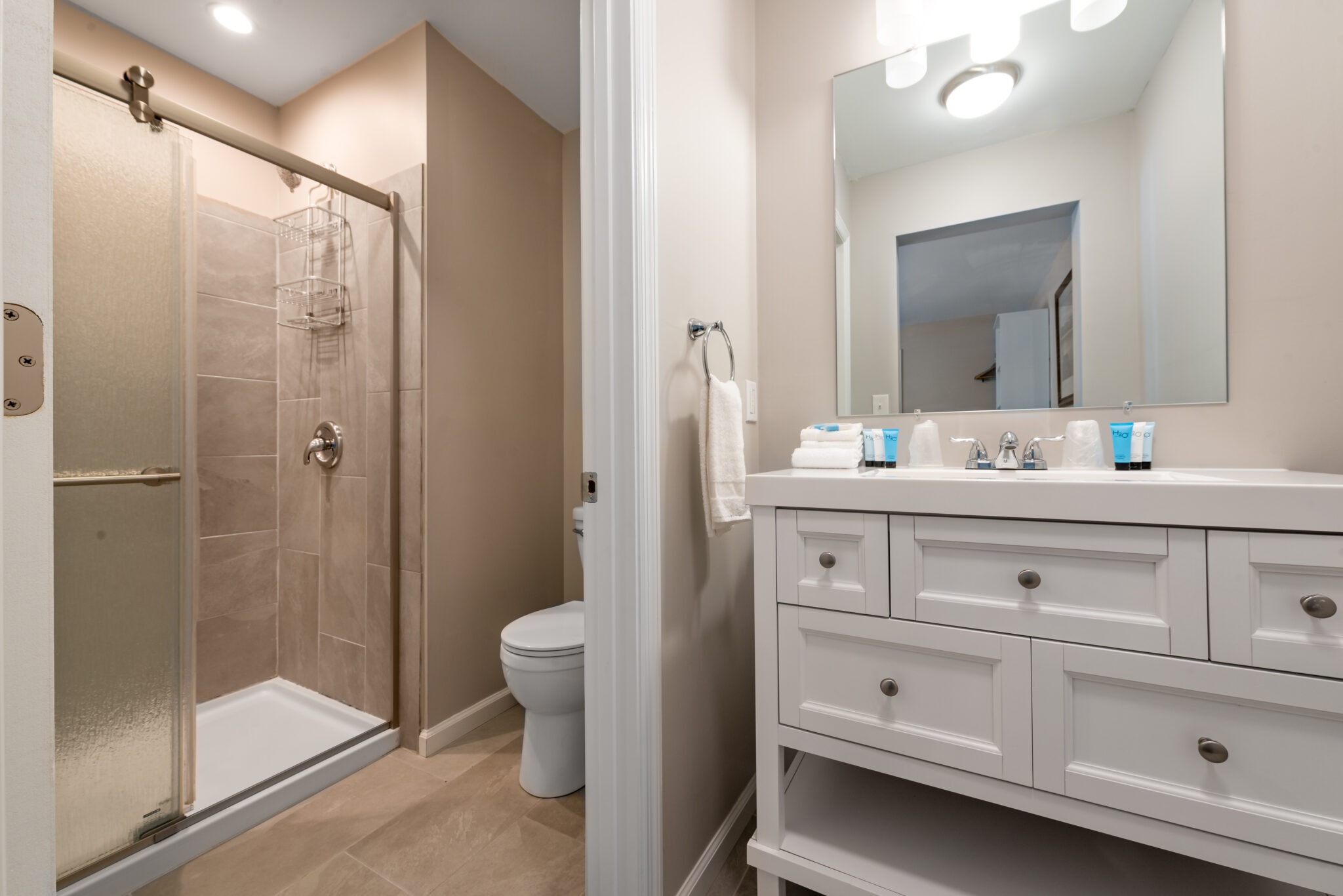 Scotty's Lakeside Resort — gallery preview 1